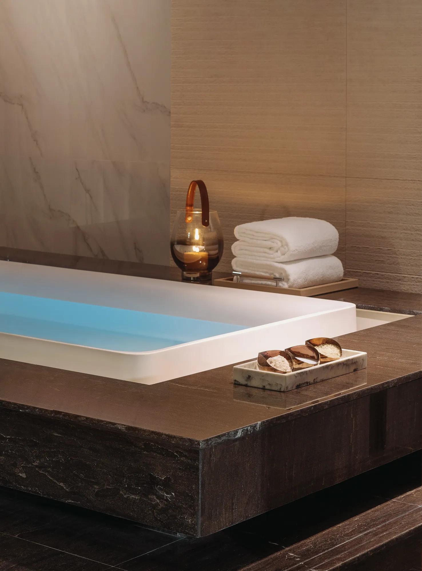 Sense-Studio Indoor-Whirpool