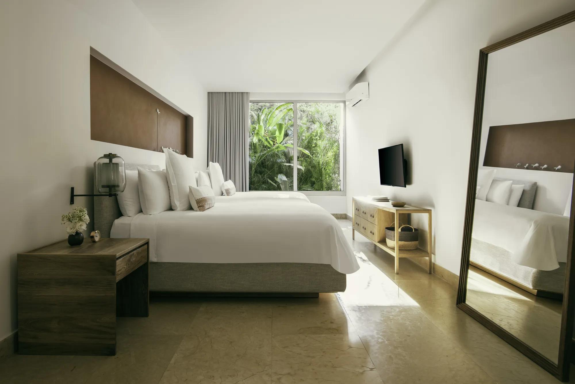 beachfront presidential suite bedroom