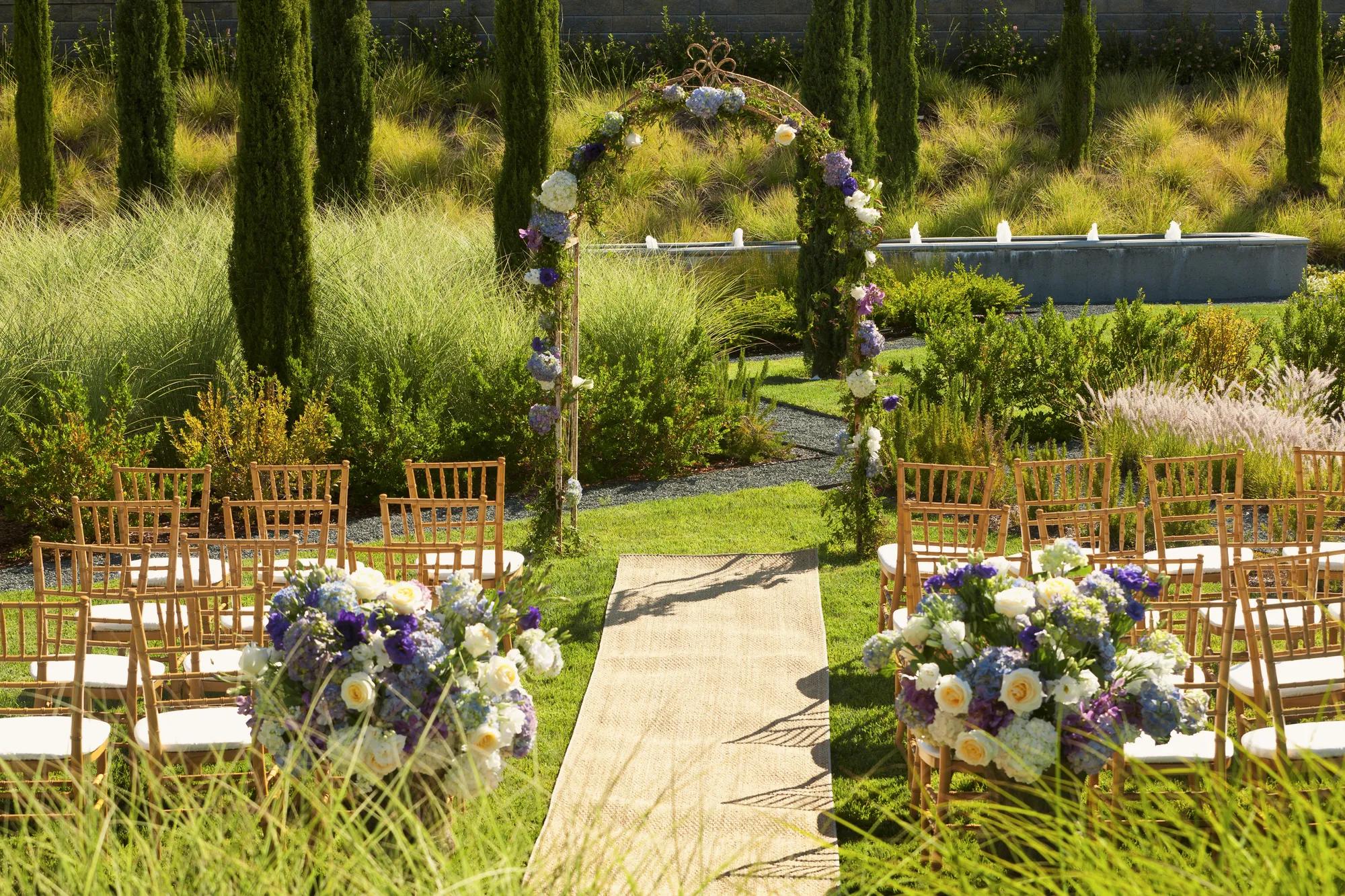 EXTERIORS WEDDINGS OUTDOORSPACE