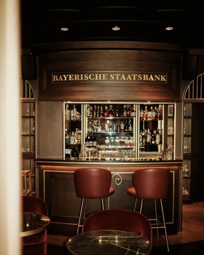 100b bar counter
