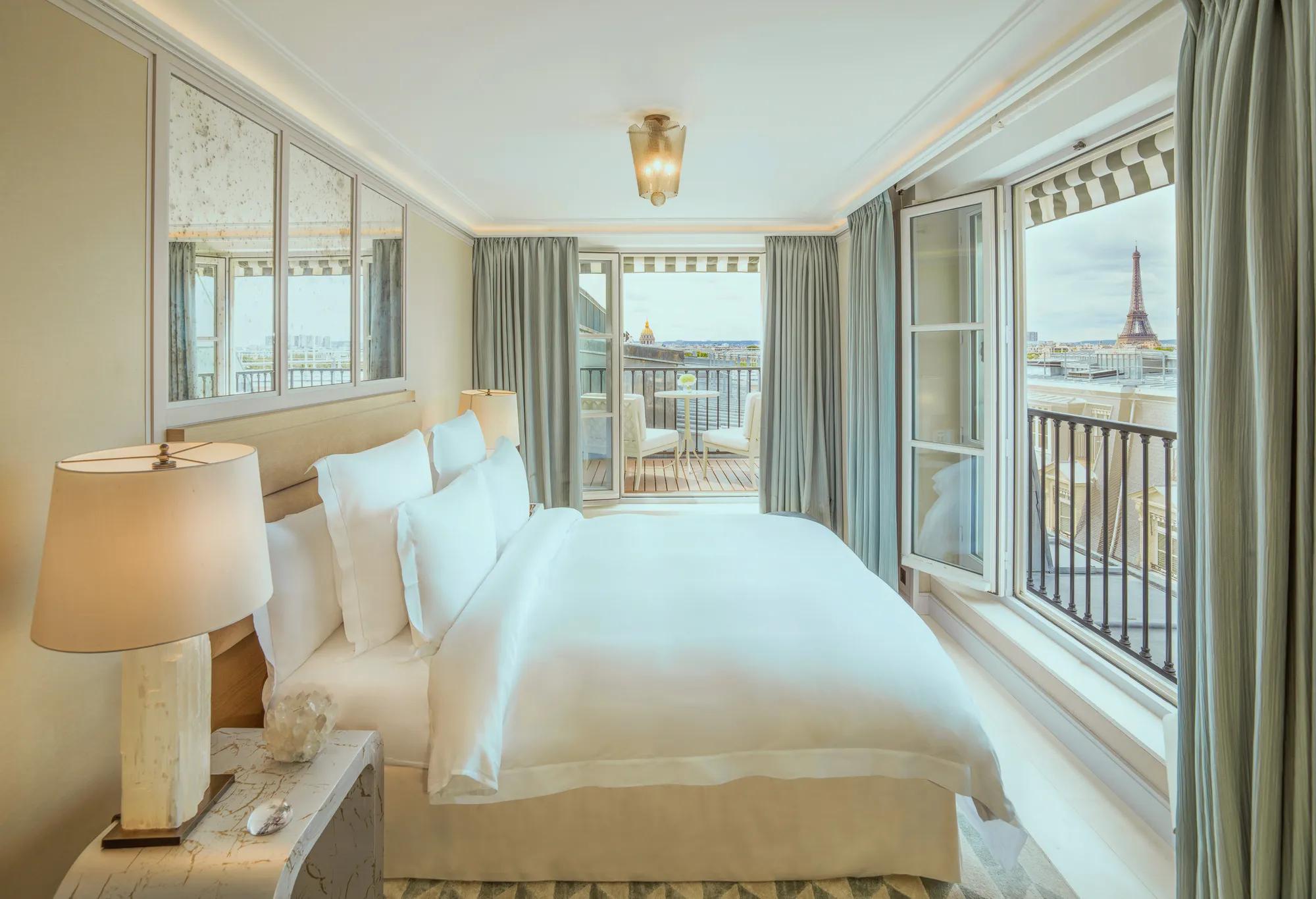 Ateliers D Artistes - Le Poète