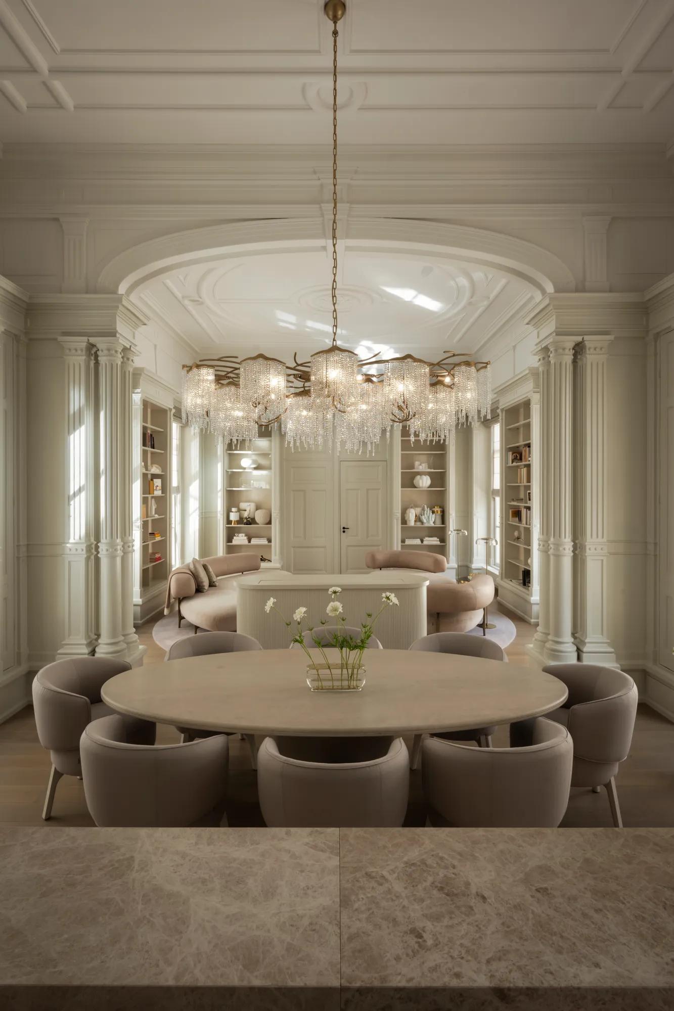 White design room with table and chairs