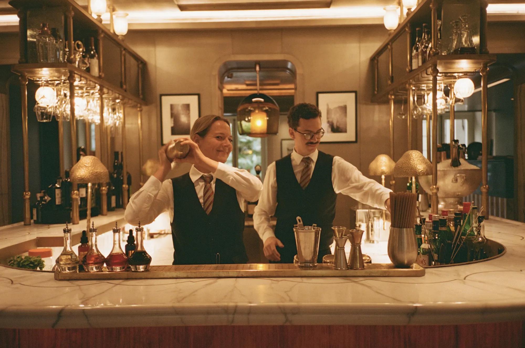 CHRISTMAS EVE DINNER AT NONOS PAR PAUL PAIRET