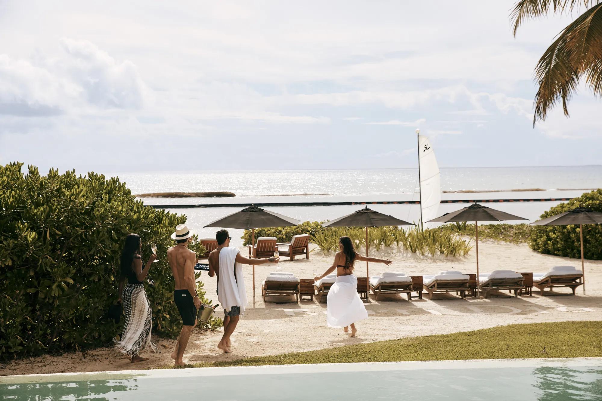 beachfront presidential suite livingroom