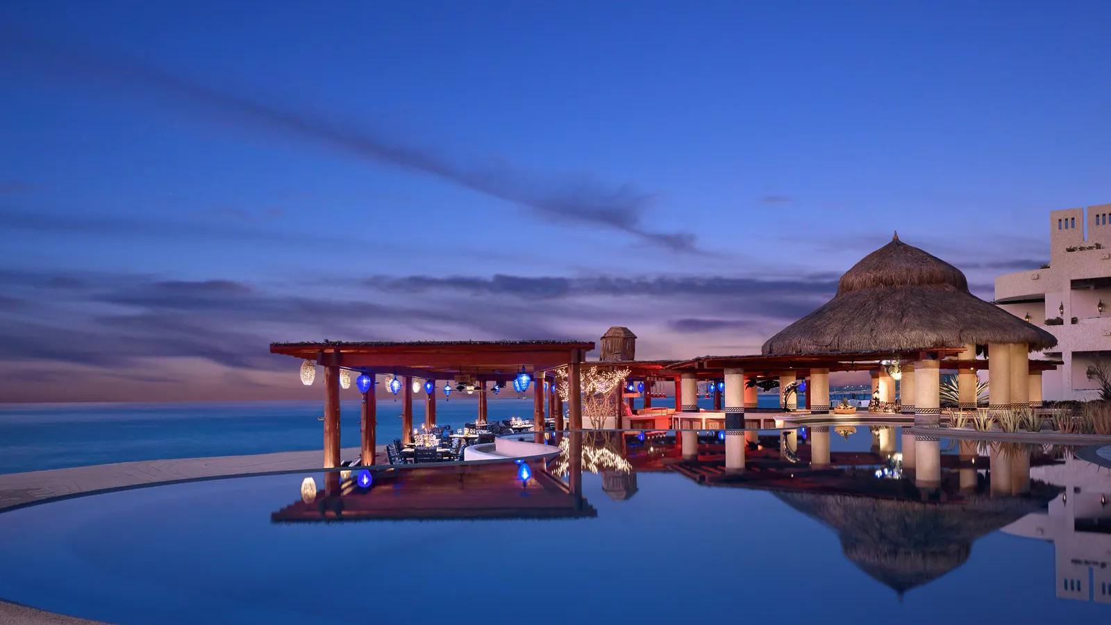 Sea Grill Restaurant overlooking the ocean