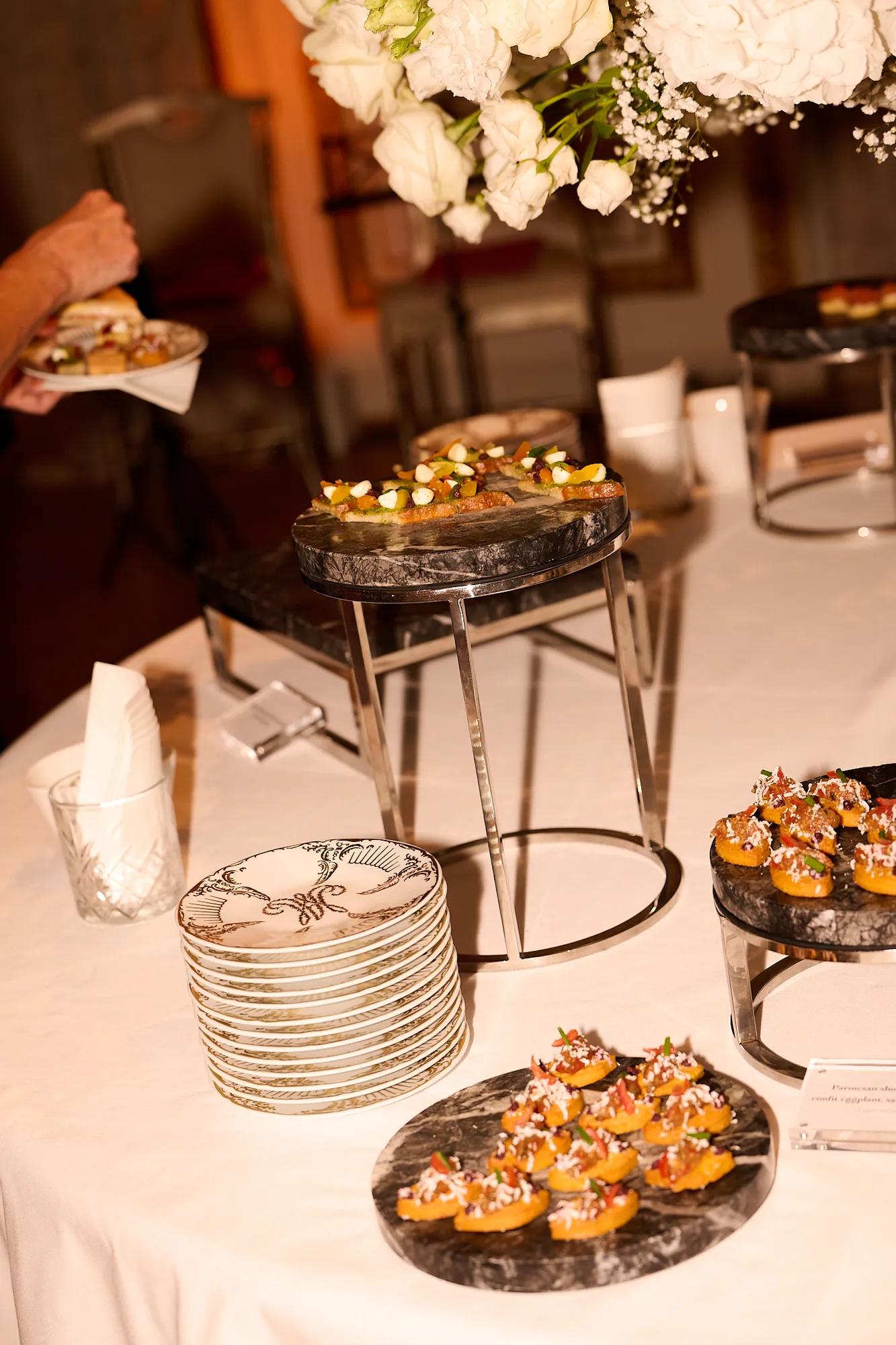 event-outside-catering-cocktail