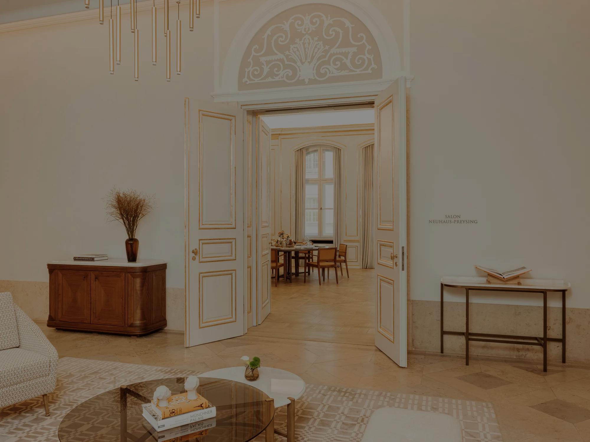 Salon Neuhaus Preysing looking in from Foyer