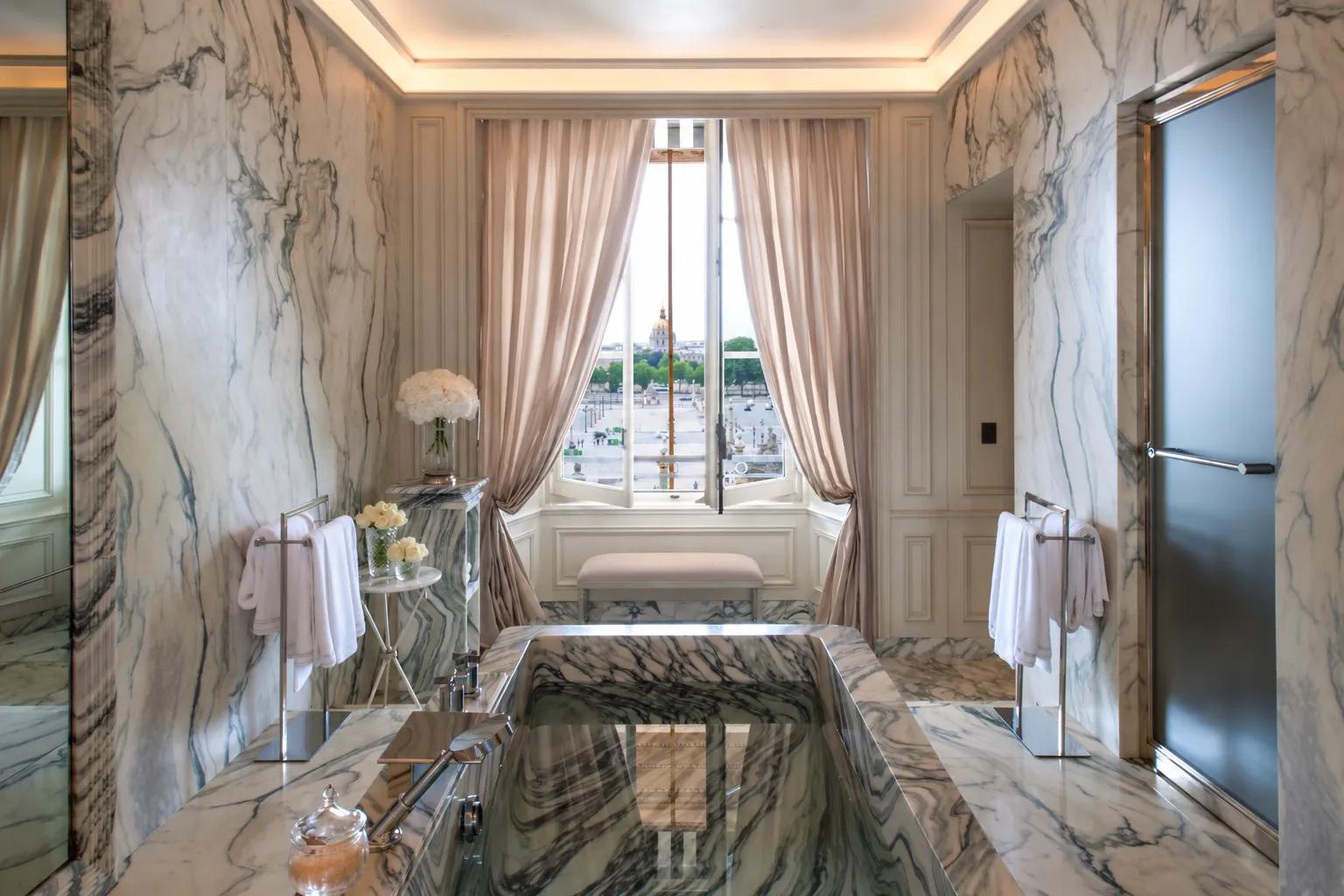 Les Grands Appartements