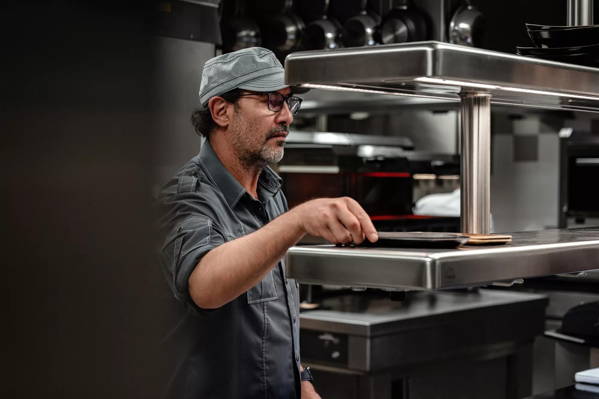 Paul Pairet in kitchen