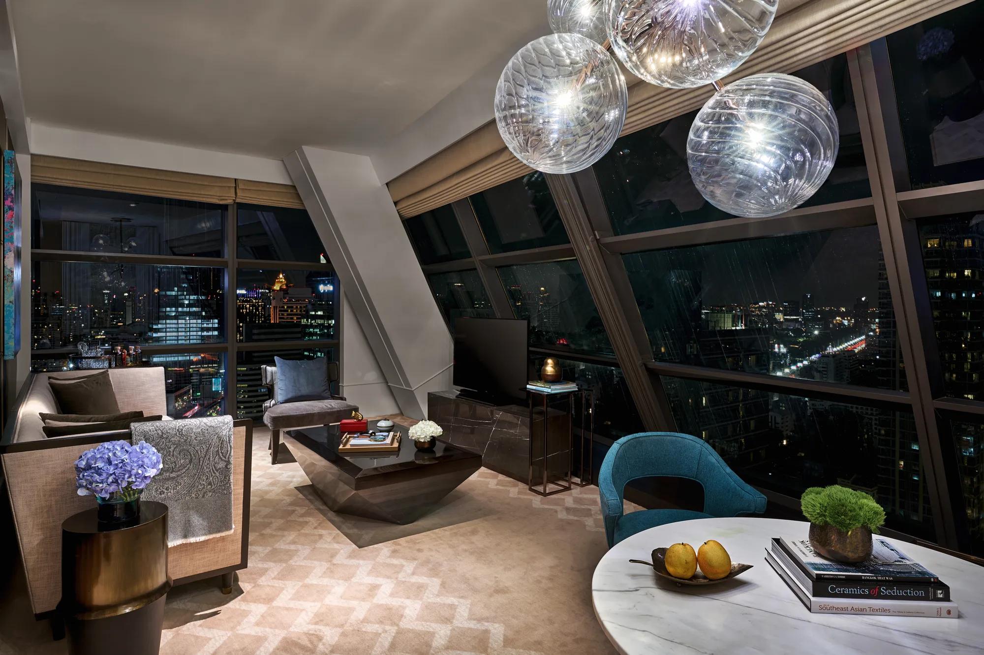 Two-Bedroom Sky-Pool-Suite Living-Room 2