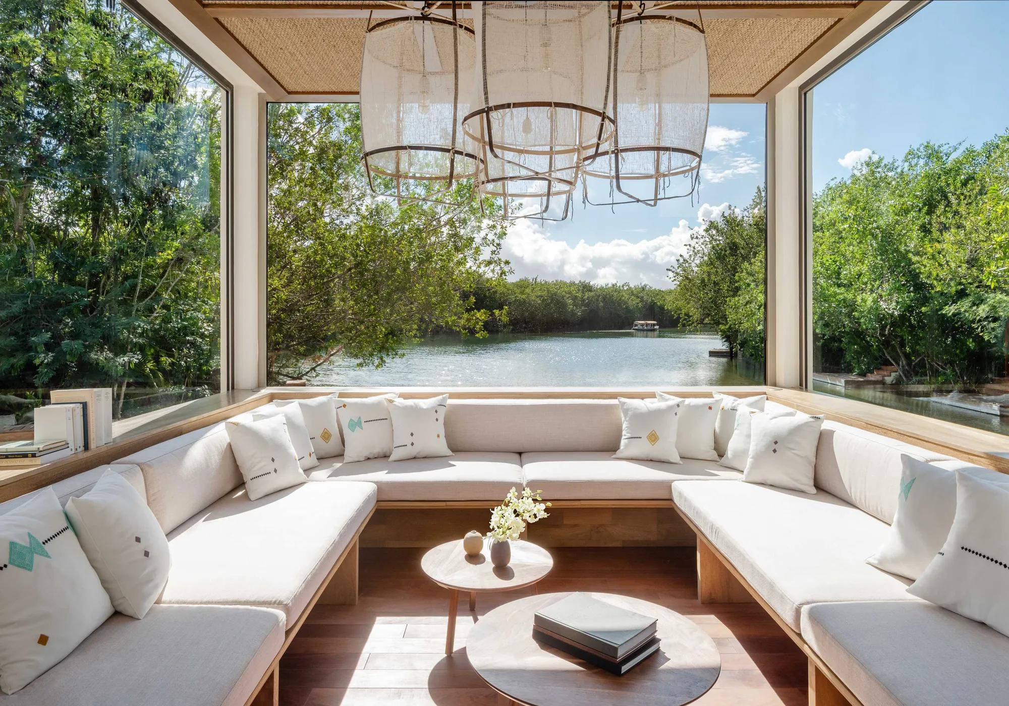 lagoon presidential suite