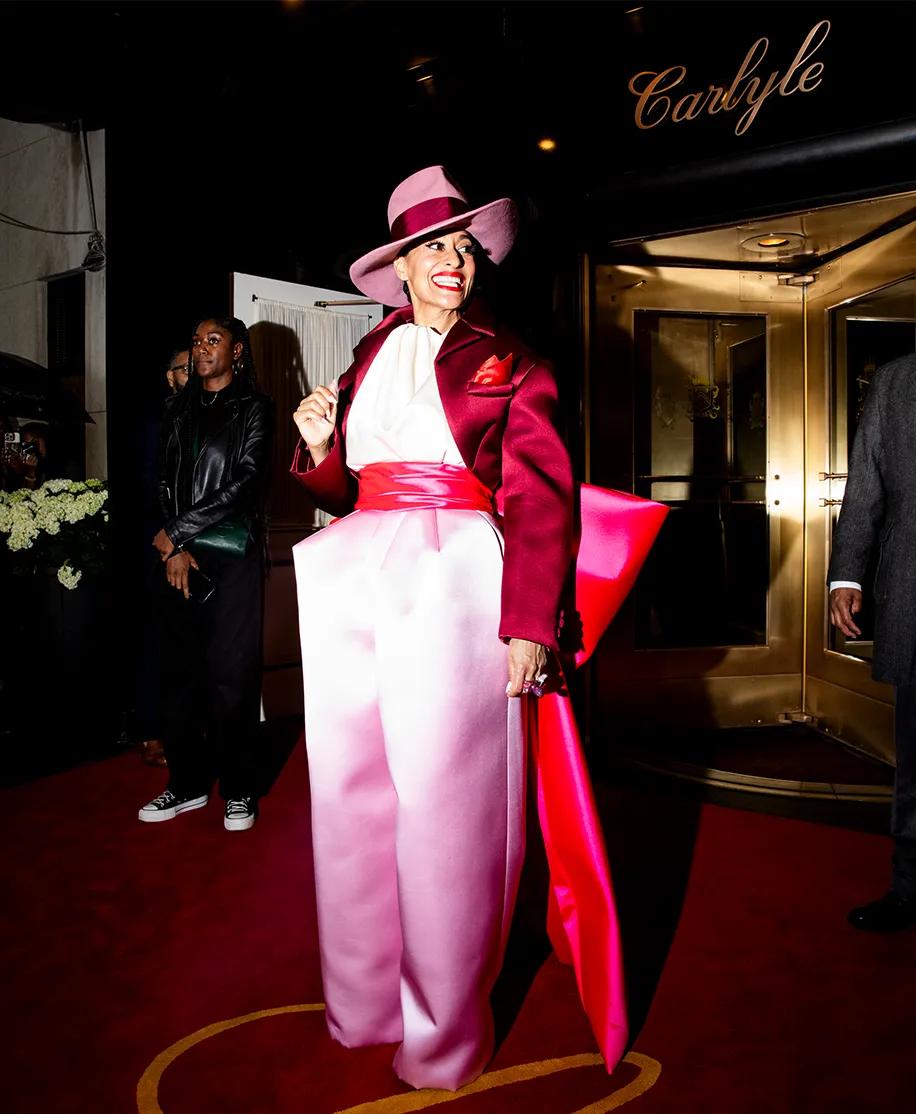 TRACEE ELLIS ROSS
