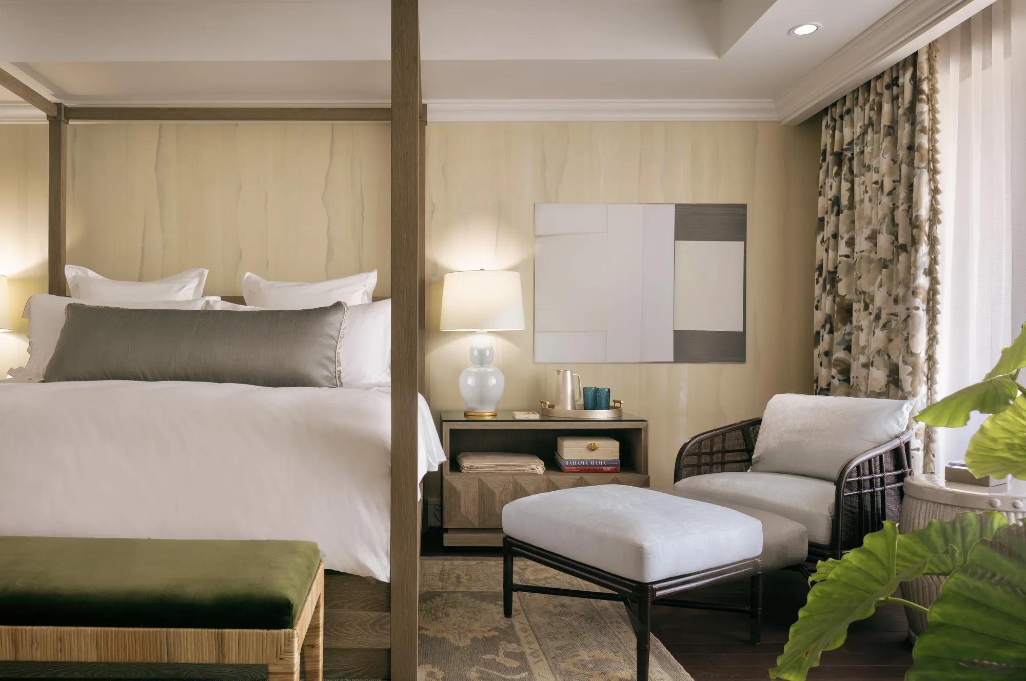 RoomsAccommodations S M Penthouse 5