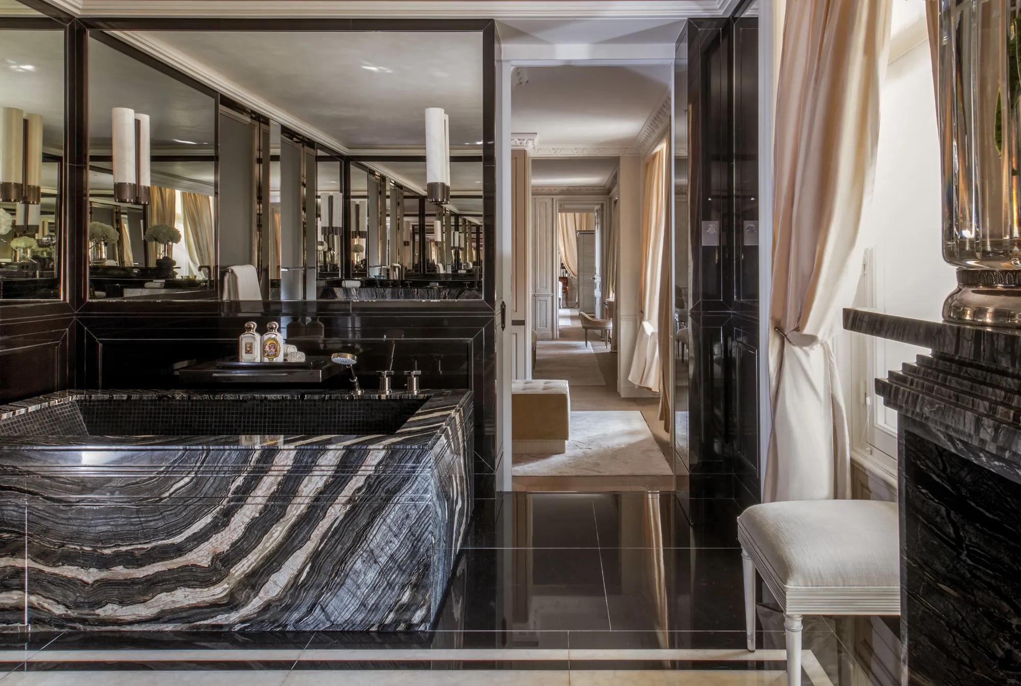 Les Grands Appartements