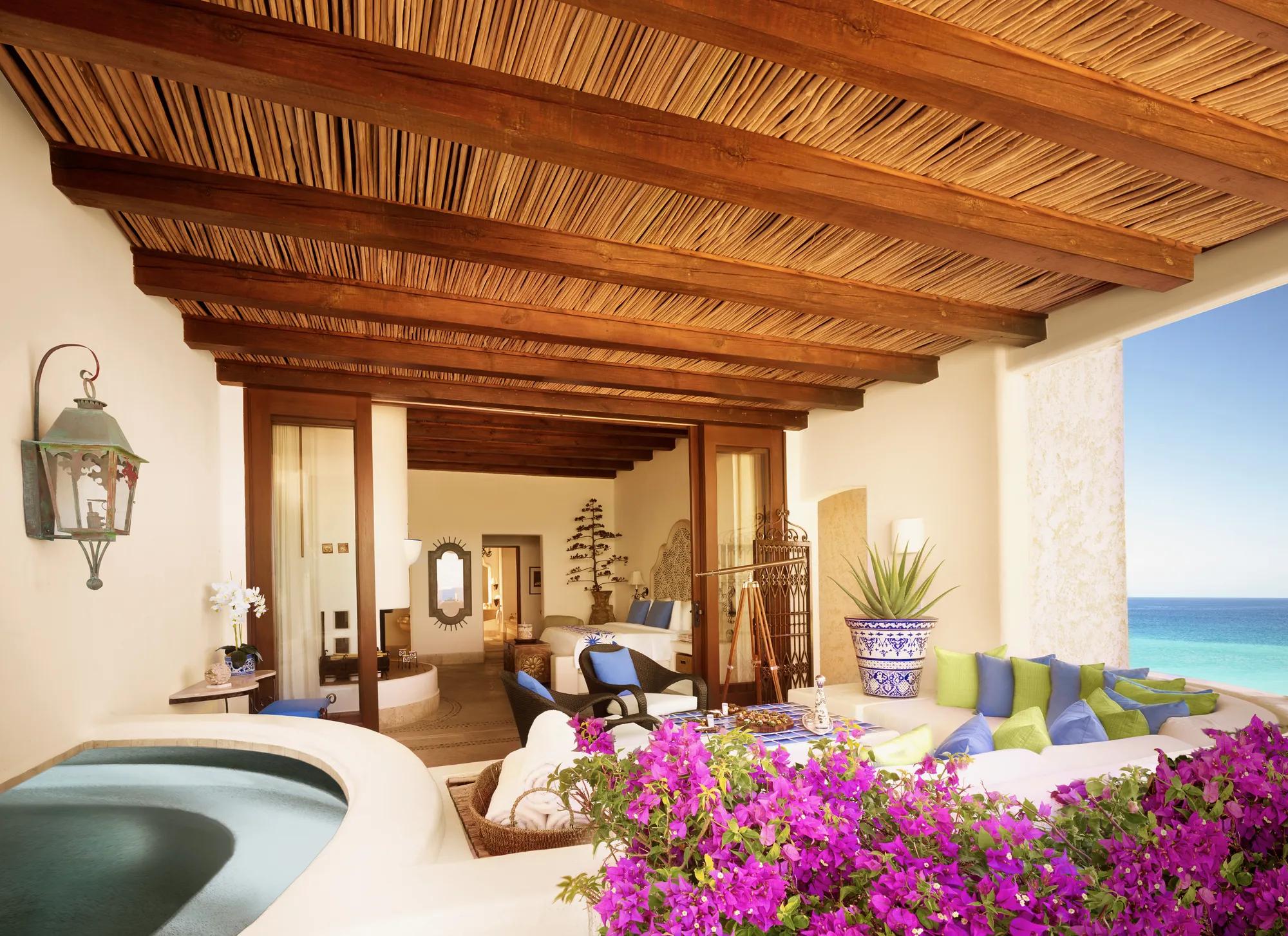 Oceanview_Oceanfront_RooftopTerraceJuniorSuite_3