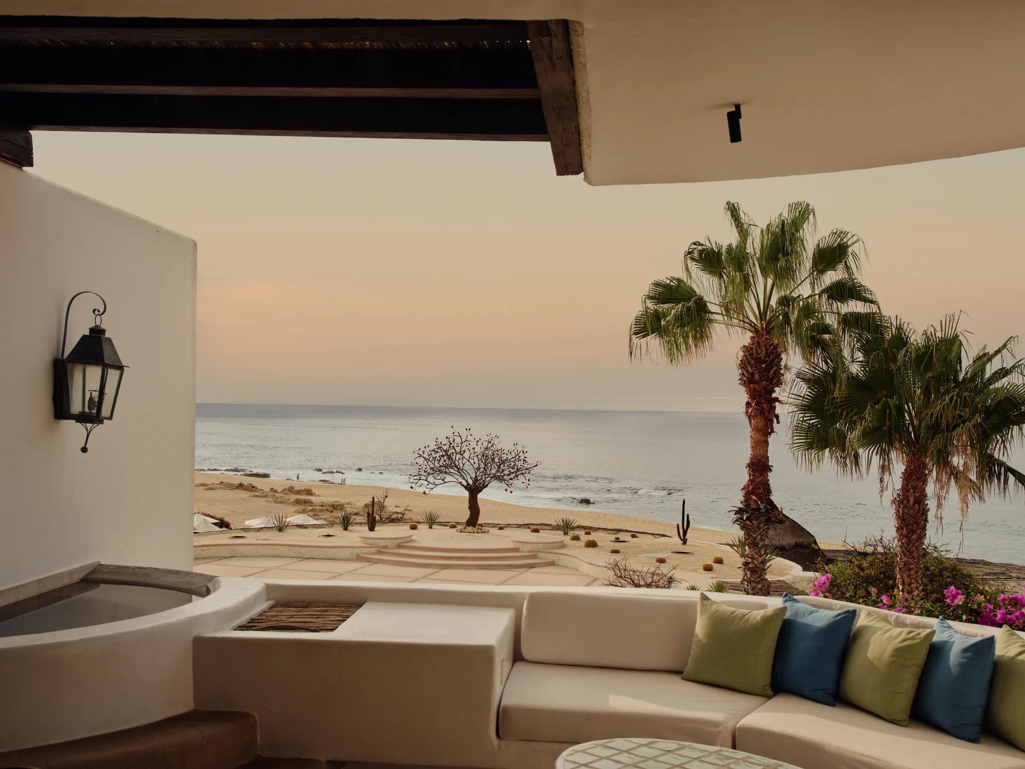 Oceanview Oceanfront Rooftop Terrace Junior Suite